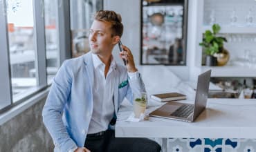 The Tech Stack Behind a Real-Time AI Call Center: From Voice to Resolution